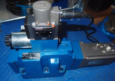 REXROTH 力士樂 比例伺服閥  4WRDE16V125L-5X/6L15K9/M-280